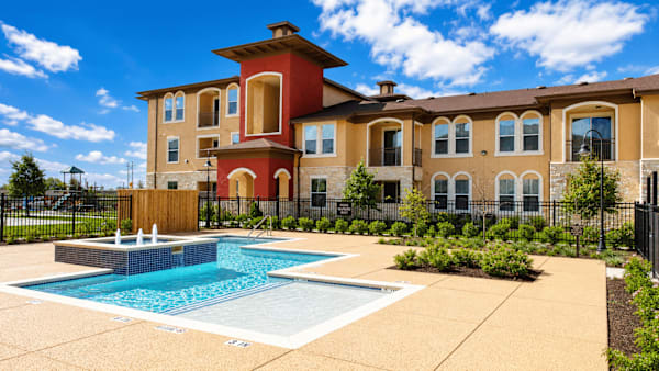 Highland Villas property